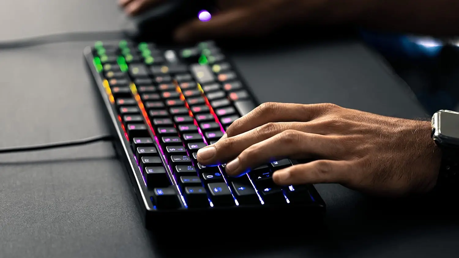 CHERRY G80-3000N RGB TKL mehaaniline mänguriklaviatuur (DE-QWERTY) - Pilt 3